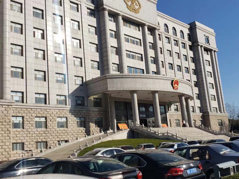 門衛(wèi)在值班時將倉庫的飲料拿走如何認定？崇明刑事律師告訴您