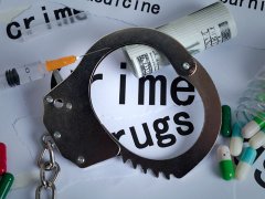 徐匯刑事律師事務(wù)所看假章盛行,團(tuán)伙獲罪!