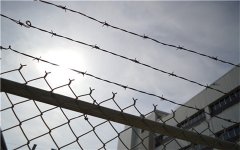 上海刑事案件厲害律師答老賴最長可以拘留多久